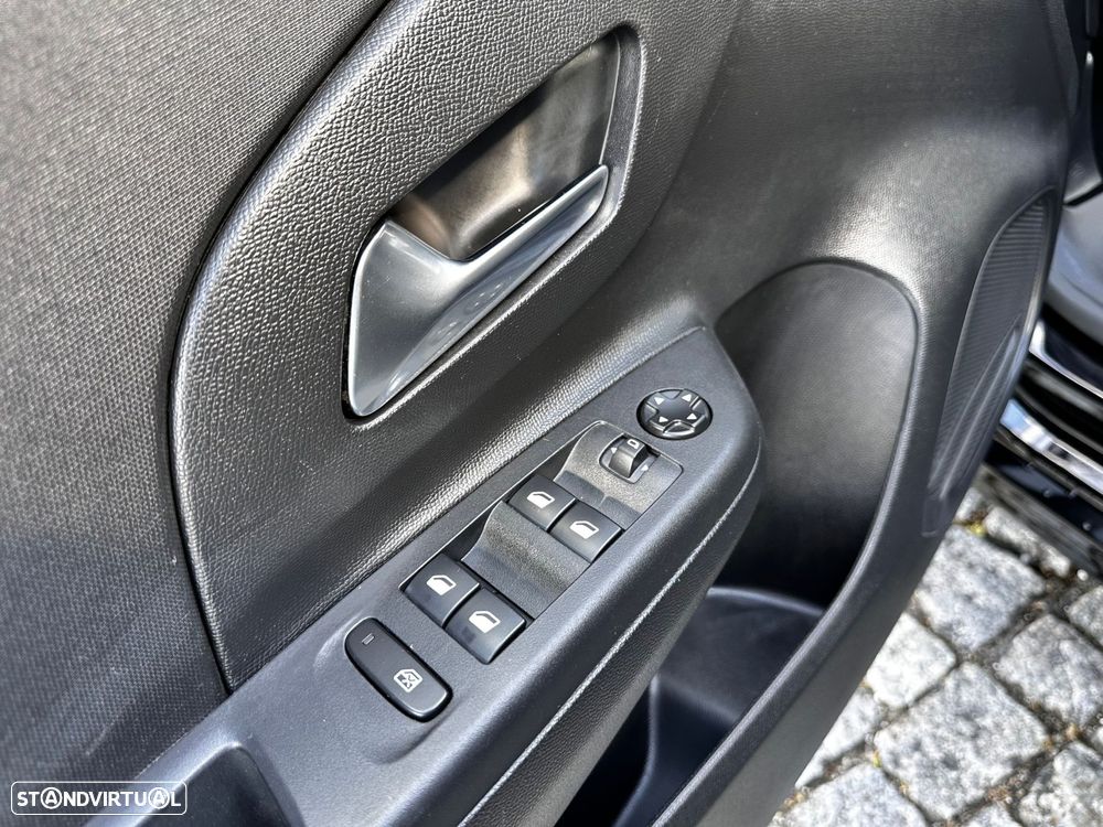 Opel Corsa 1.2 Business Edition - 18