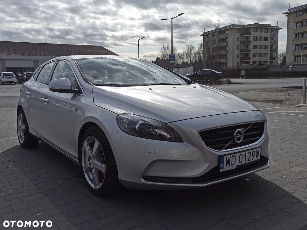 Volvo V40 - 2