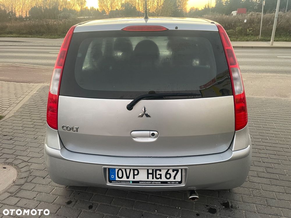 Mitsubishi Colt - 5