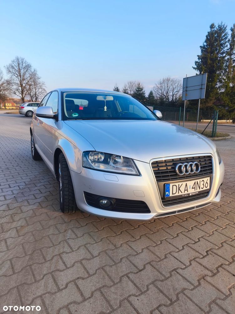 Audi A3 3-drzwiowe 2.0 TDI Ambiente - 2