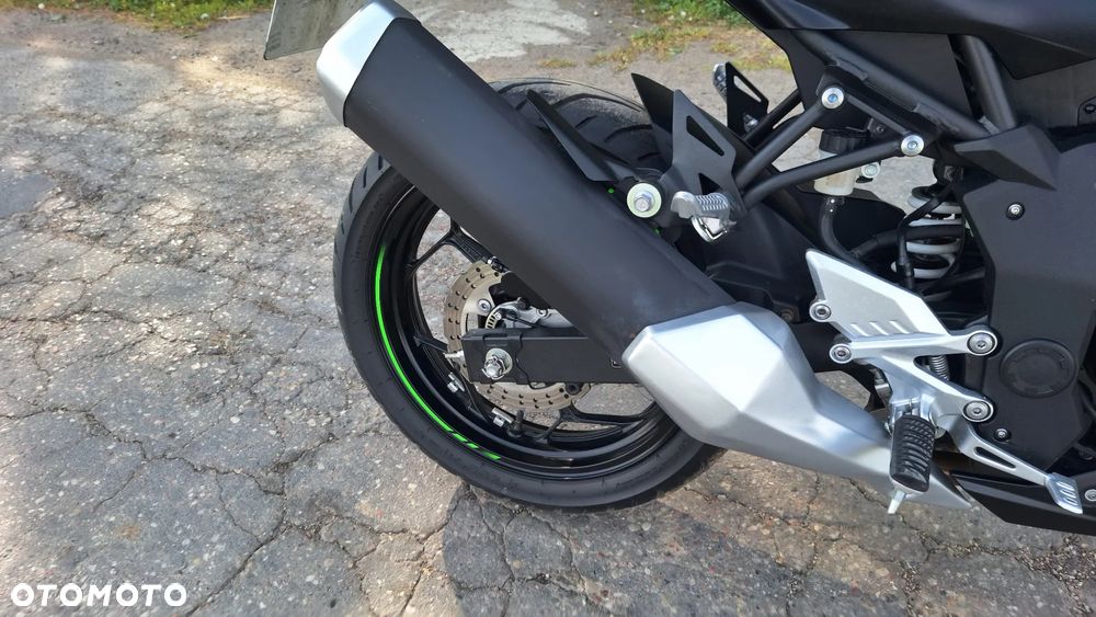 Kawasaki Ninja - 5