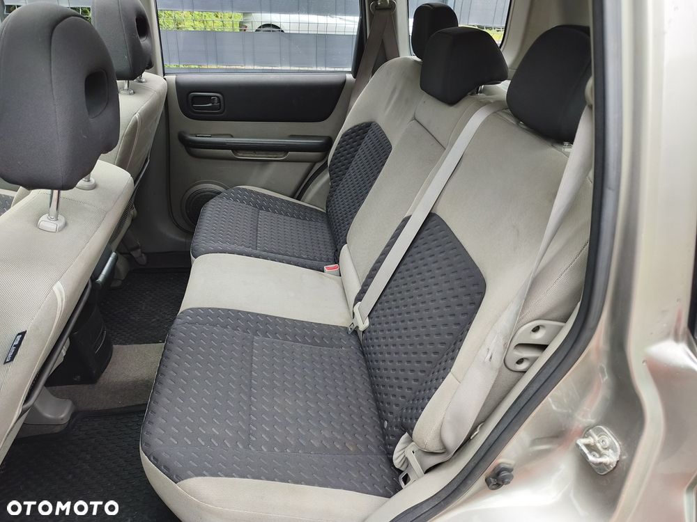 Nissan X-Trail 2.2 dCi Comfort + - 6