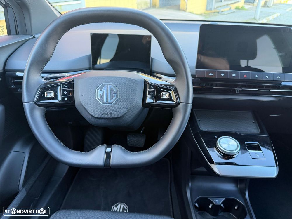 MG MG4 64 kWh Luxury - 22