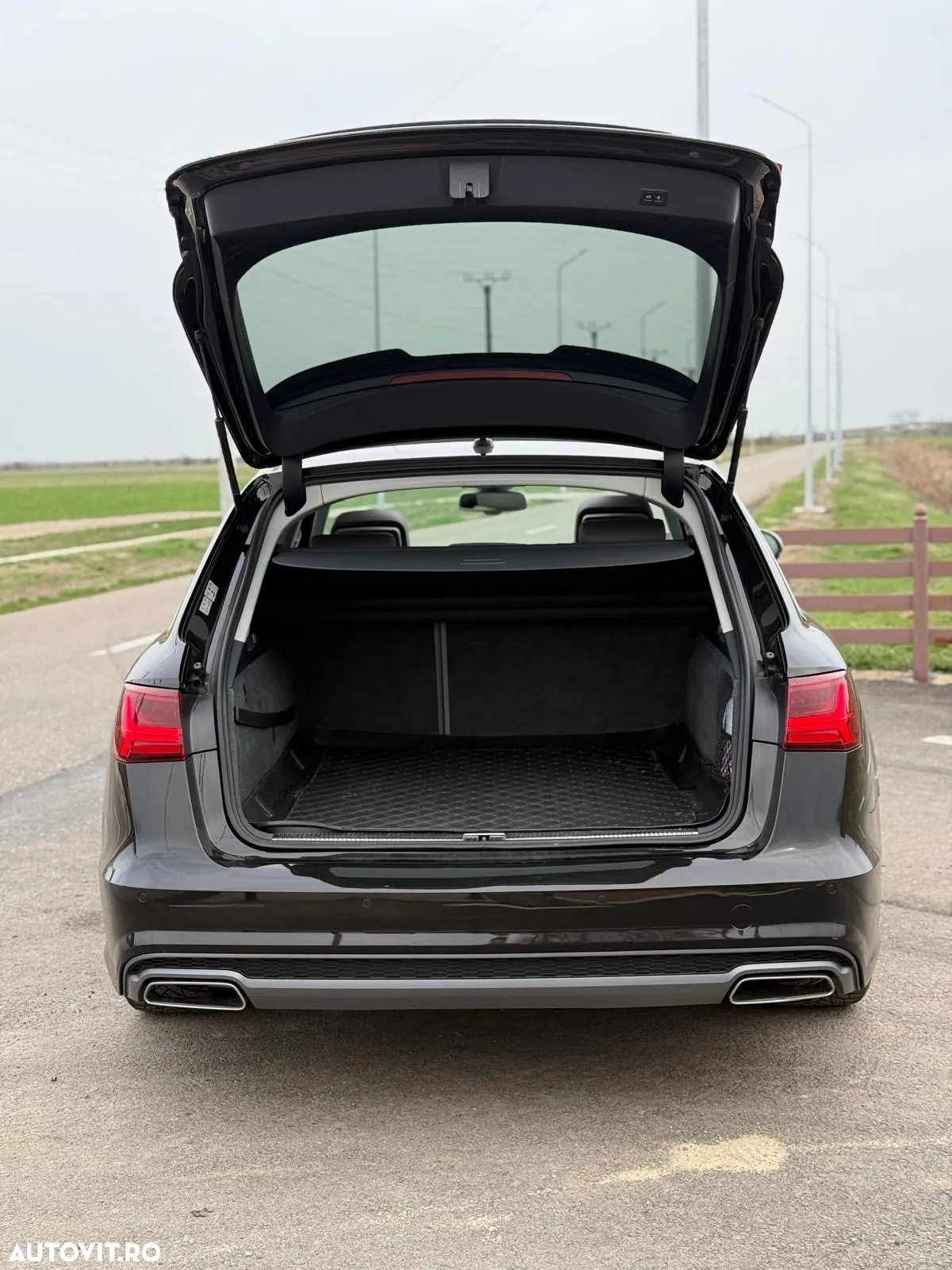 Audi A6 Avant 2.0 TDI Ultra S tronic - 13