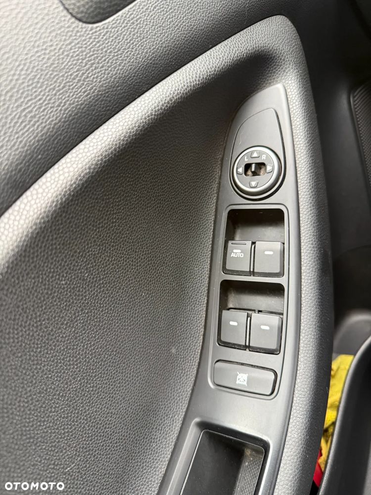 Hyundai i20 - 11