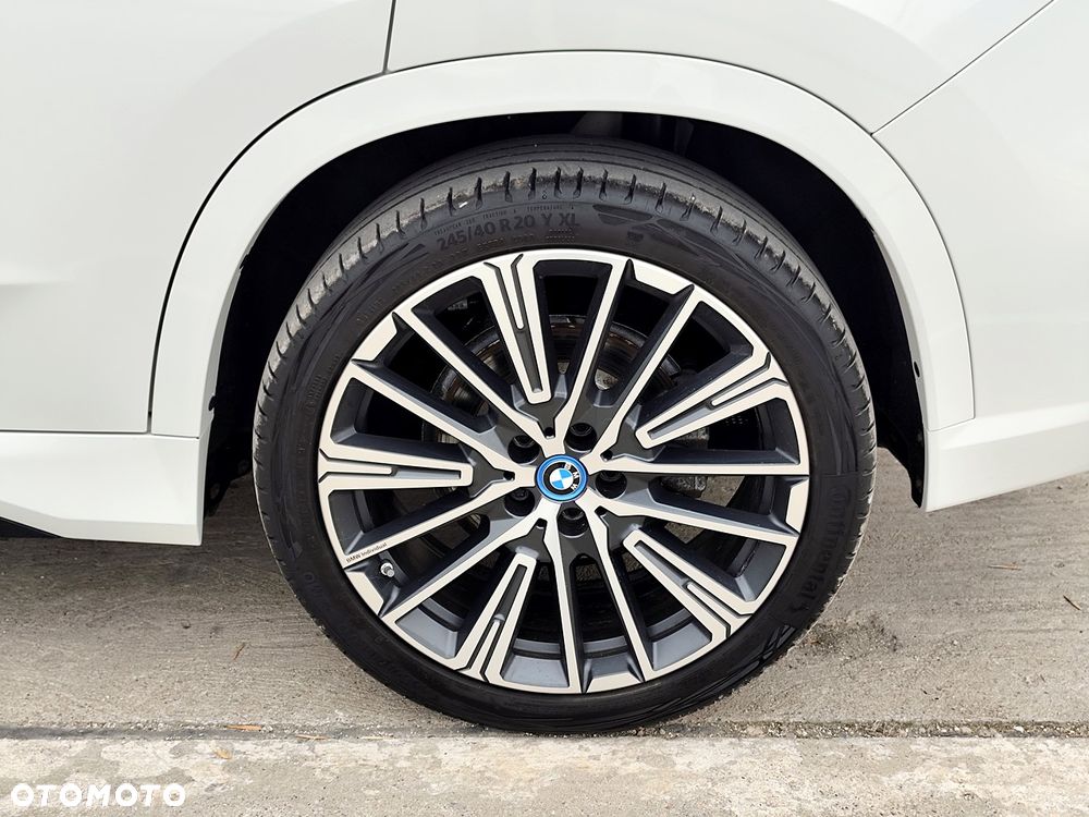 BMW iX1 xDrive30 66.5kWh M Sport - 31