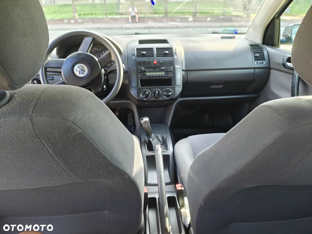 Volkswagen Polo 1.4 16V Comfortline - 4