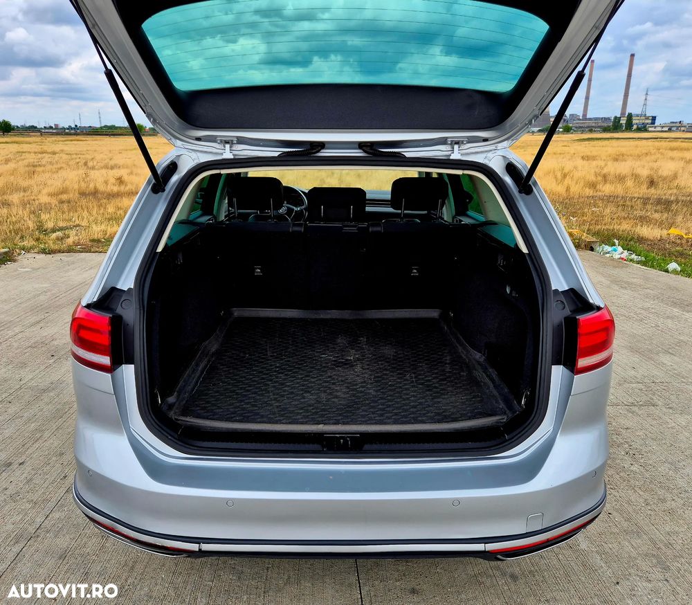Volkswagen Passat - 24
