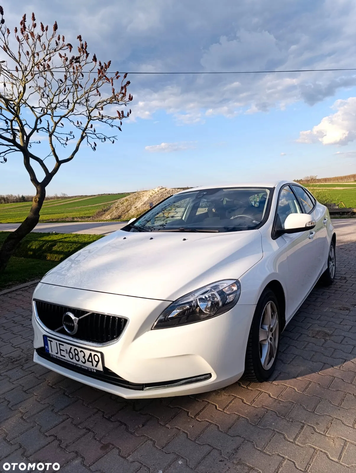 Volvo V40 T2 Momentum - 2