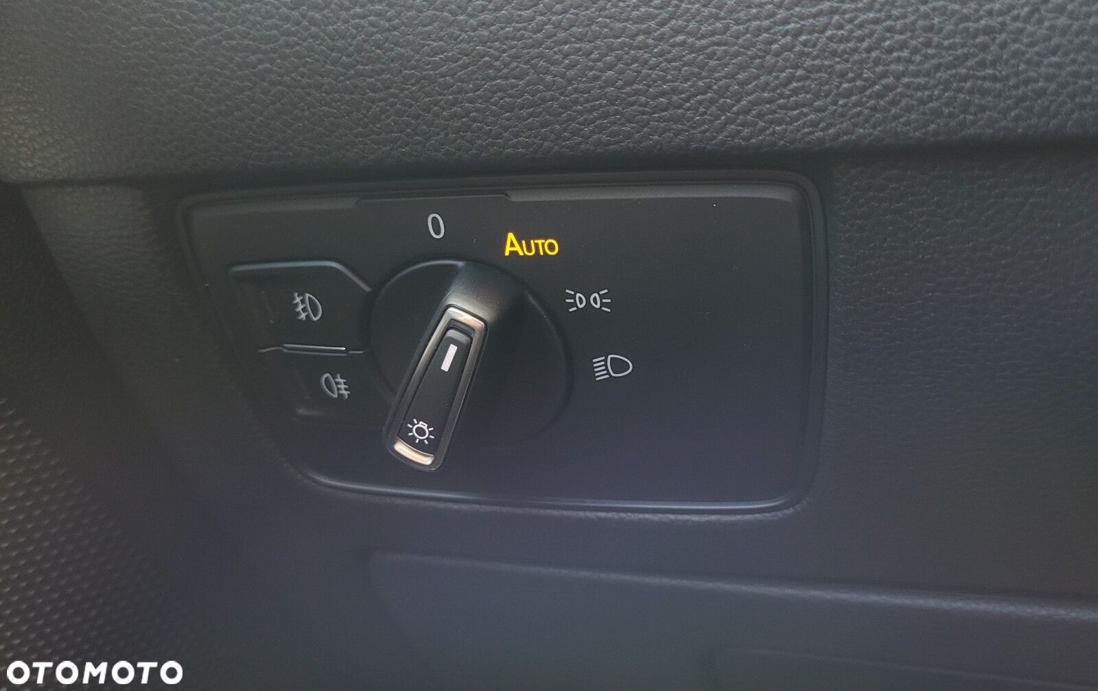 Volkswagen Passat - 21