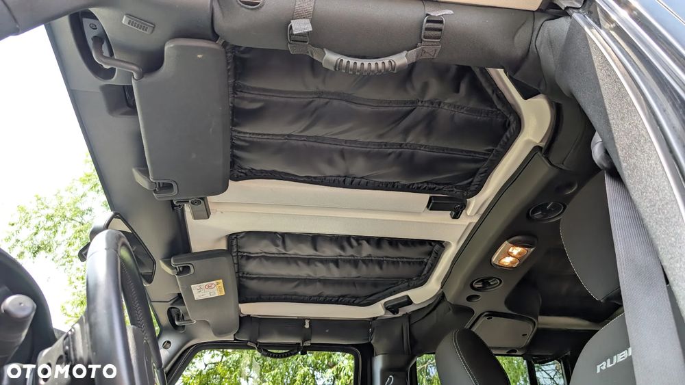 Jeep Wrangler 3.6 Unlim Rubicon - 35