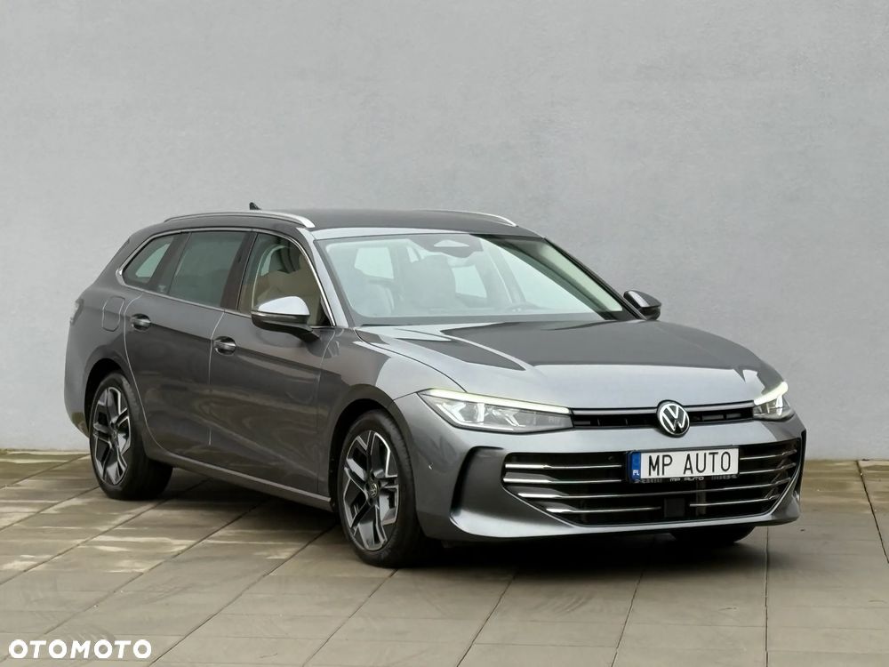 Volkswagen Passat Variant 2.0 TDI SCR 4Mot Elegance DSG - 3