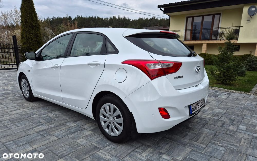 Hyundai i30 blue 1.6 CRDi Classic - 7