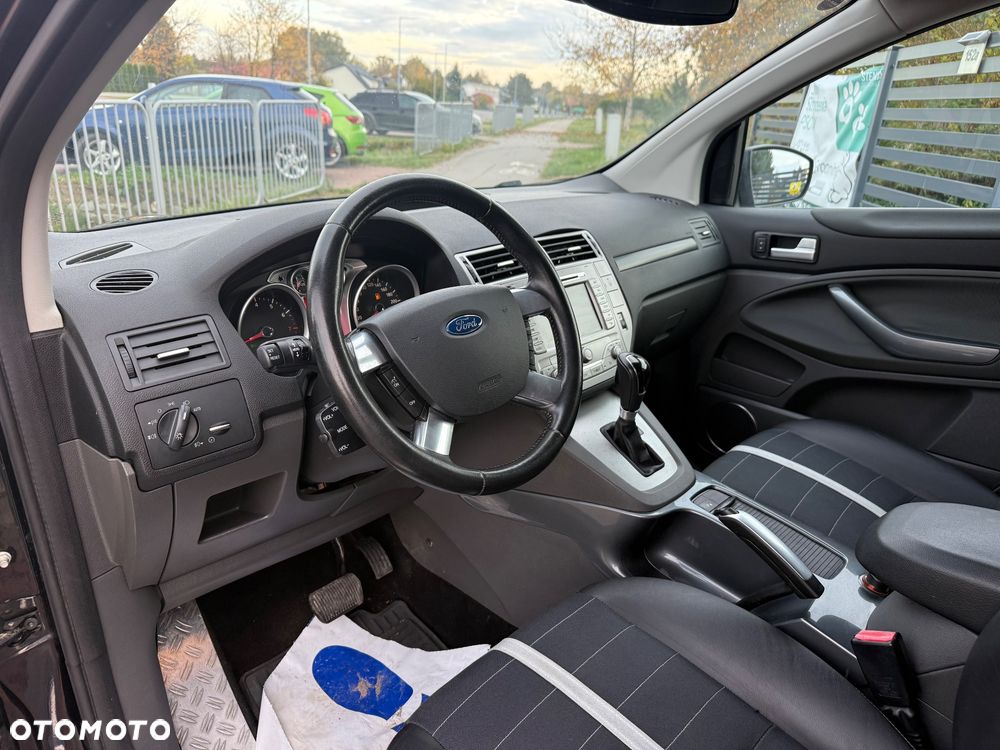 Ford Kuga 2.5 4x4 Titanium - 10