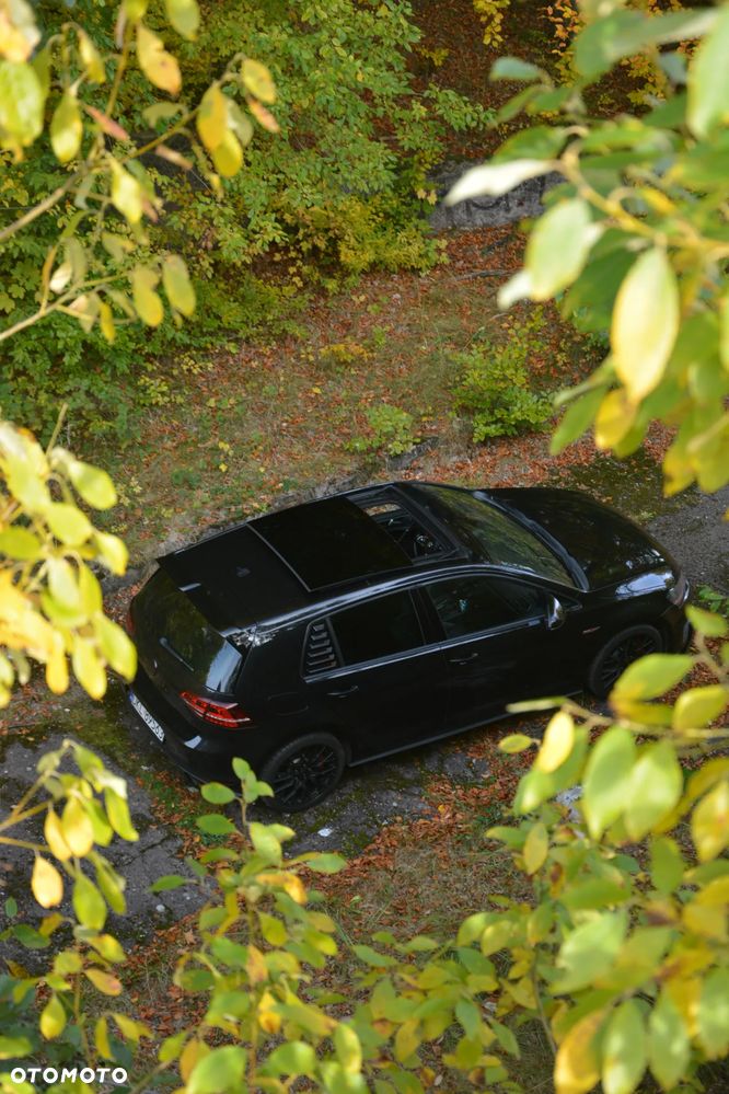 Volkswagen Golf - 6