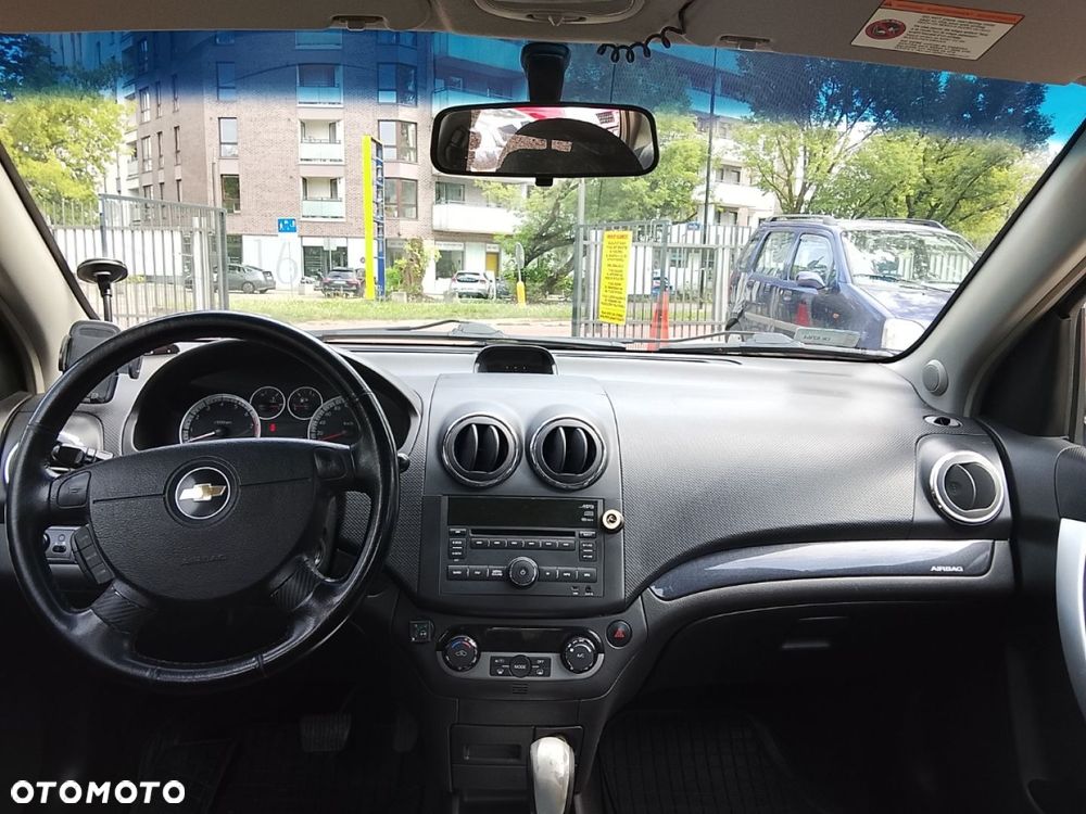 Chevrolet Aveo - 9