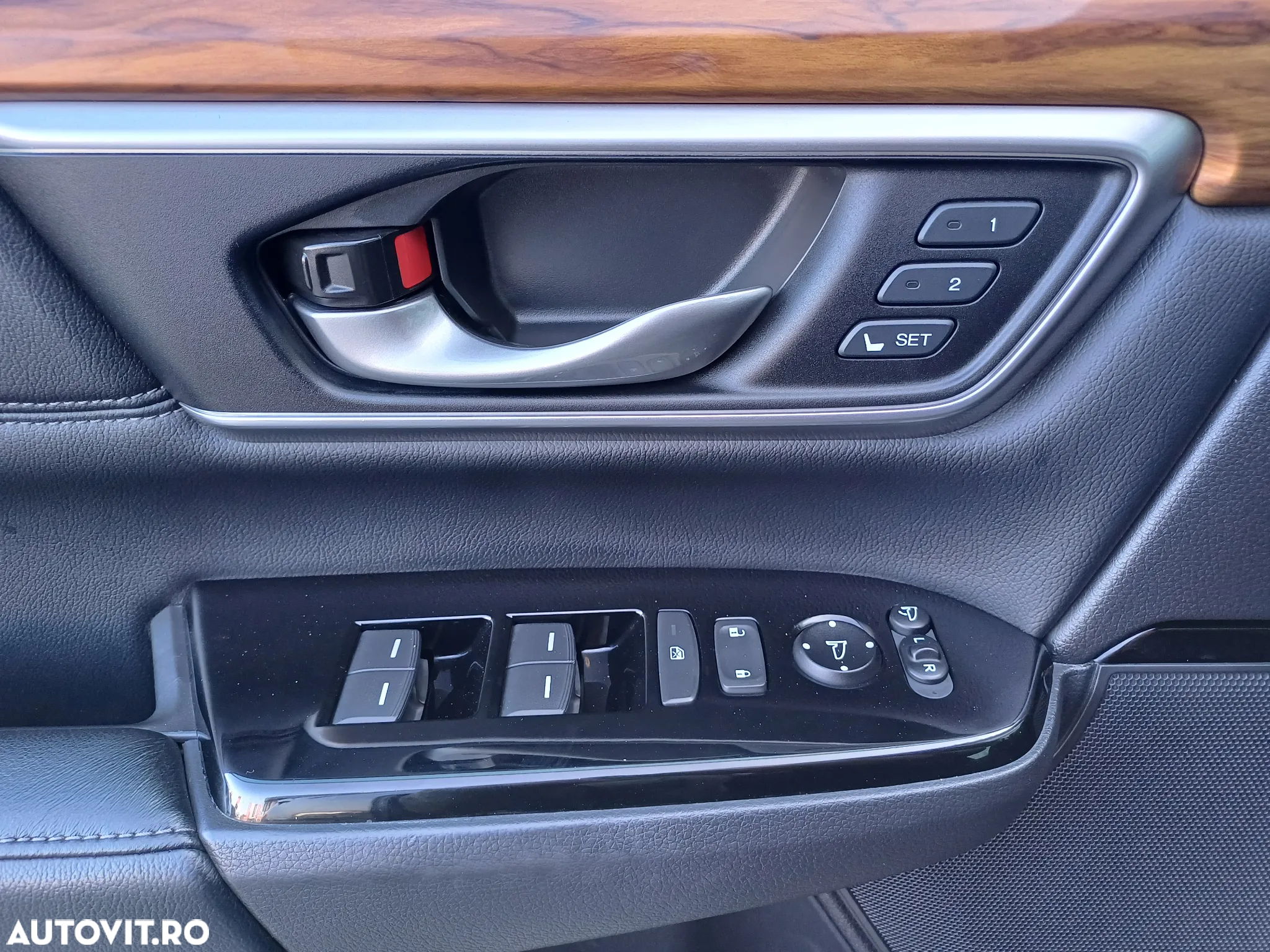 Honda CR-V 1.5 VTEC Turbo 4WD CVT Executive - 18