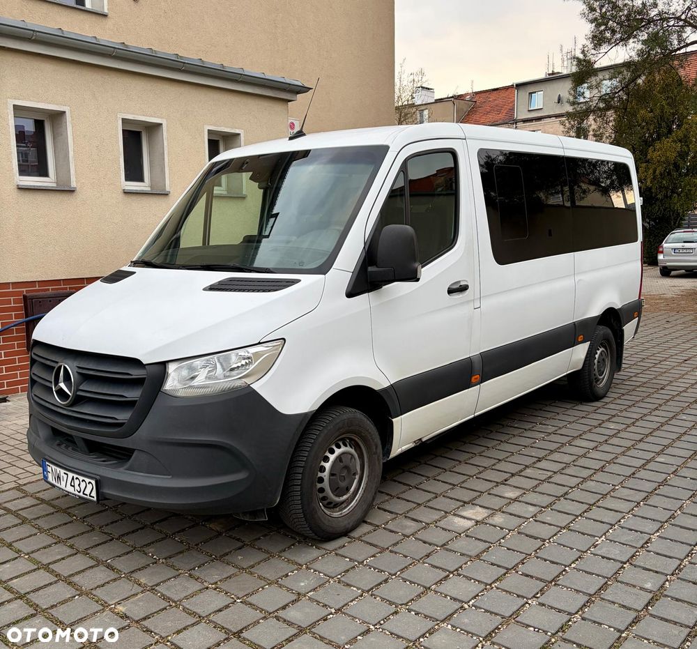 Mercedes-Benz Sprinter - 12