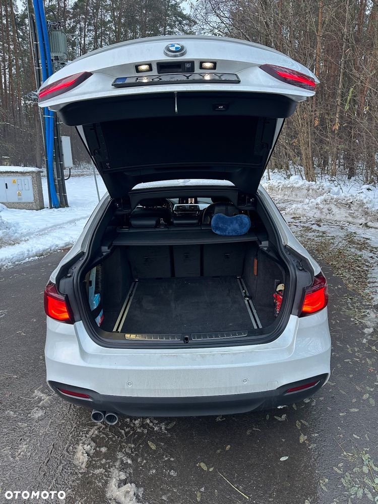 BMW Seria 3 320d M Sport - 6