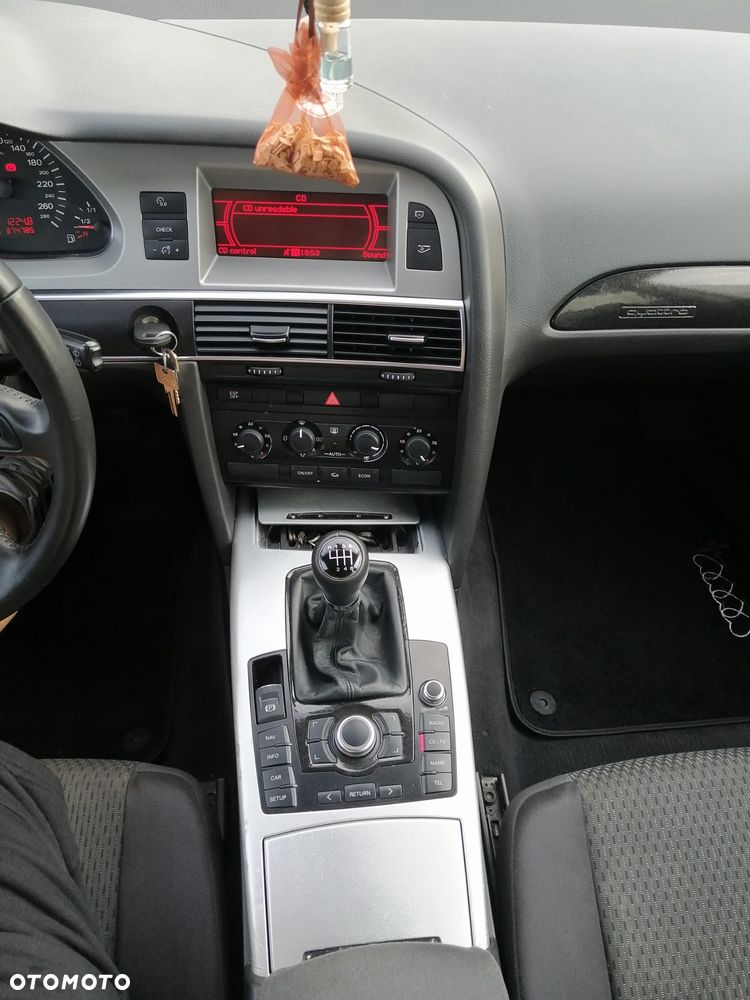 Audi A6 Avant - 17
