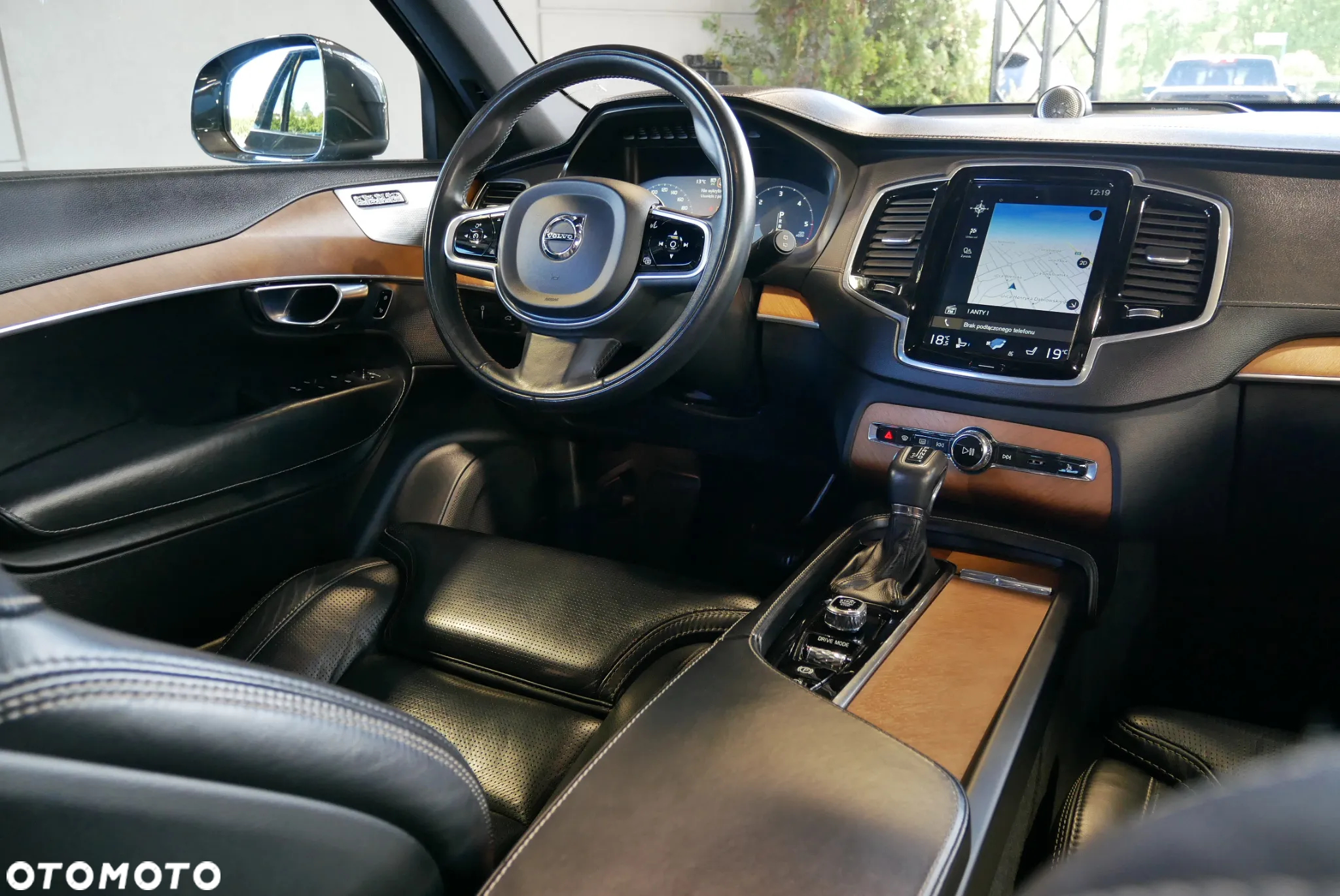 Volvo XC 90 D5 AWD Momentum 7os - 19