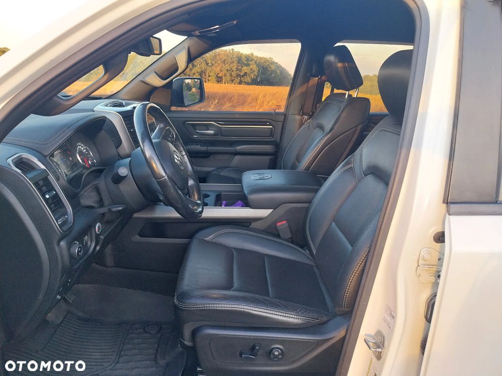 Dodge RAM 5.7 4x4 - 13
