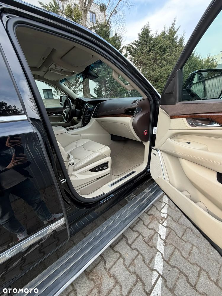 Cadillac Escalade 6.2 V8 Premium - 29