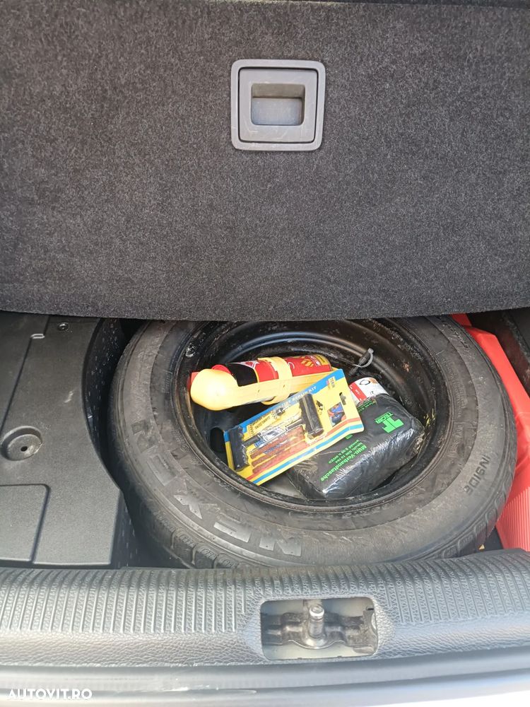 Volkswagen Passat Variant 2.0 TDI 4Motion BlueMotion Technology Business Edition - 15