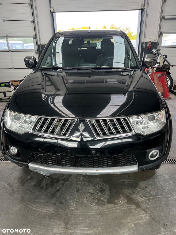 Mitsubishi L200 2.5 DID Instyle Sport - 3
