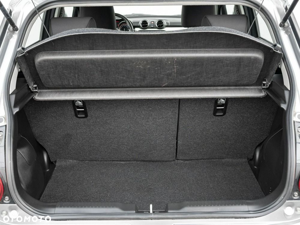 Suzuki Swift - 22