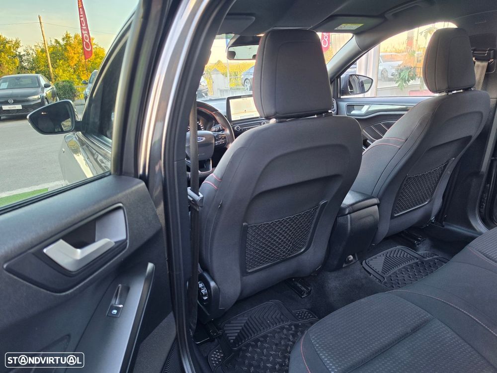 Ford Focus SW 1.5 TDCi ST-Line - 28