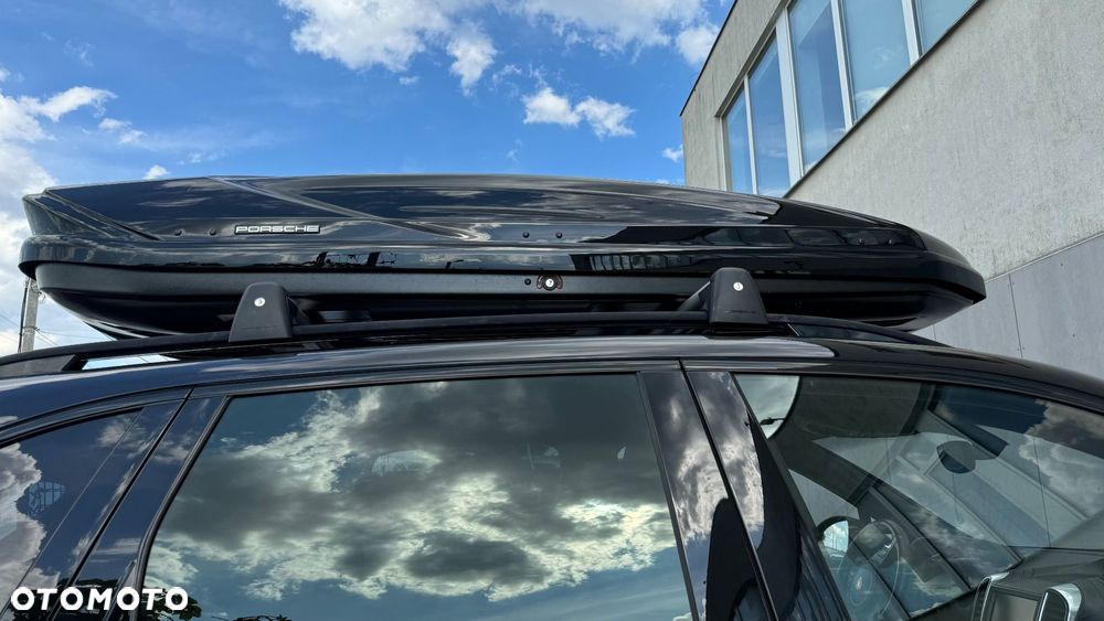 Porsche Cayenne - 26