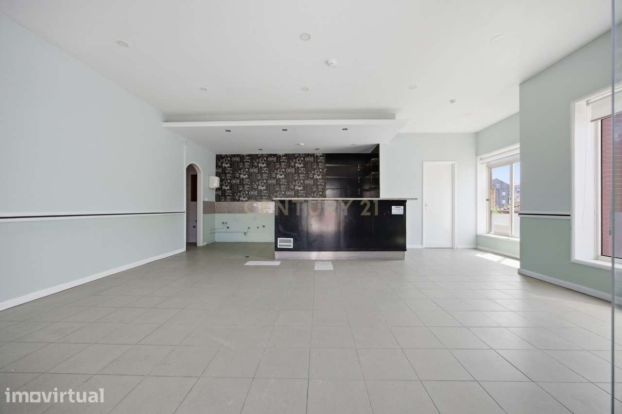 Apartamento T1 para Remodelação - Grande imagem: 2/22