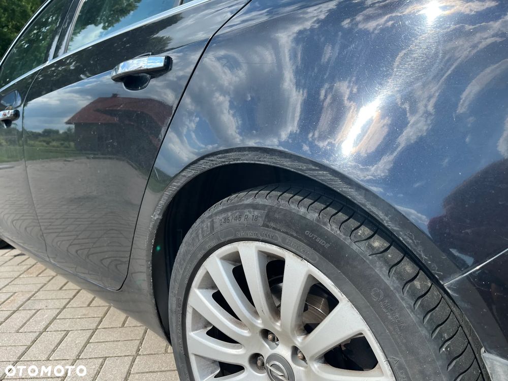 Opel Insignia 2.0 CDTI - 12