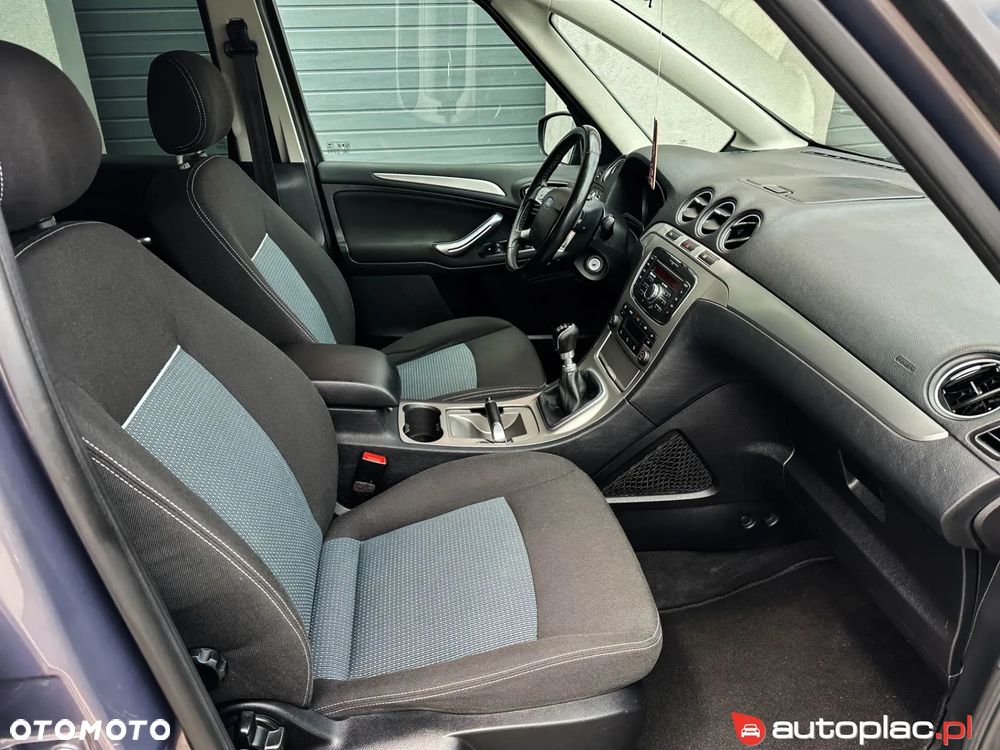 Ford Galaxy - 27