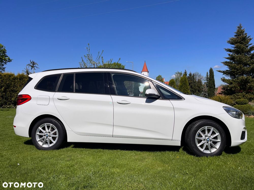 BMW Seria 2 218i - 7