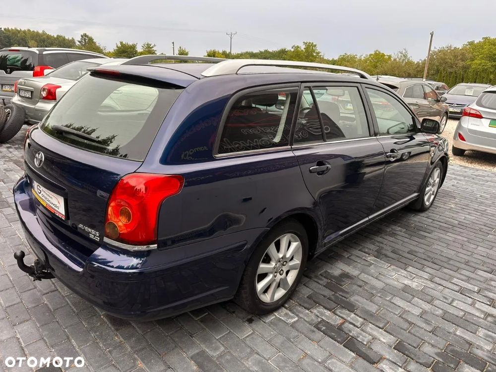 Toyota Avensis - 6