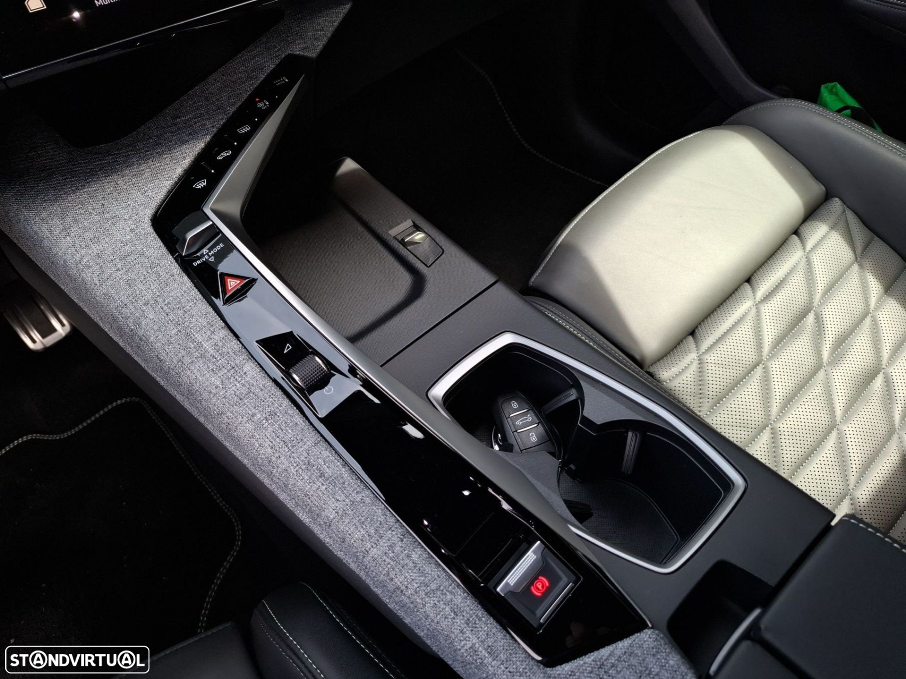 Peugeot E-3008 73 kWh GT - 20