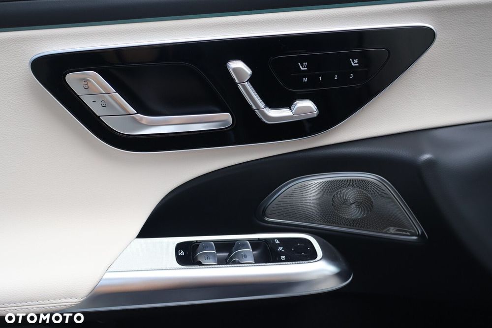 Mercedes-Benz Klasa E - 20