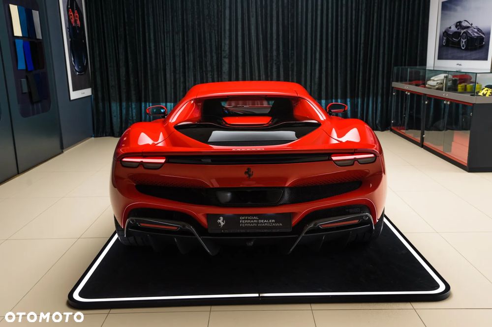 Ferrari 296 GTB - 10