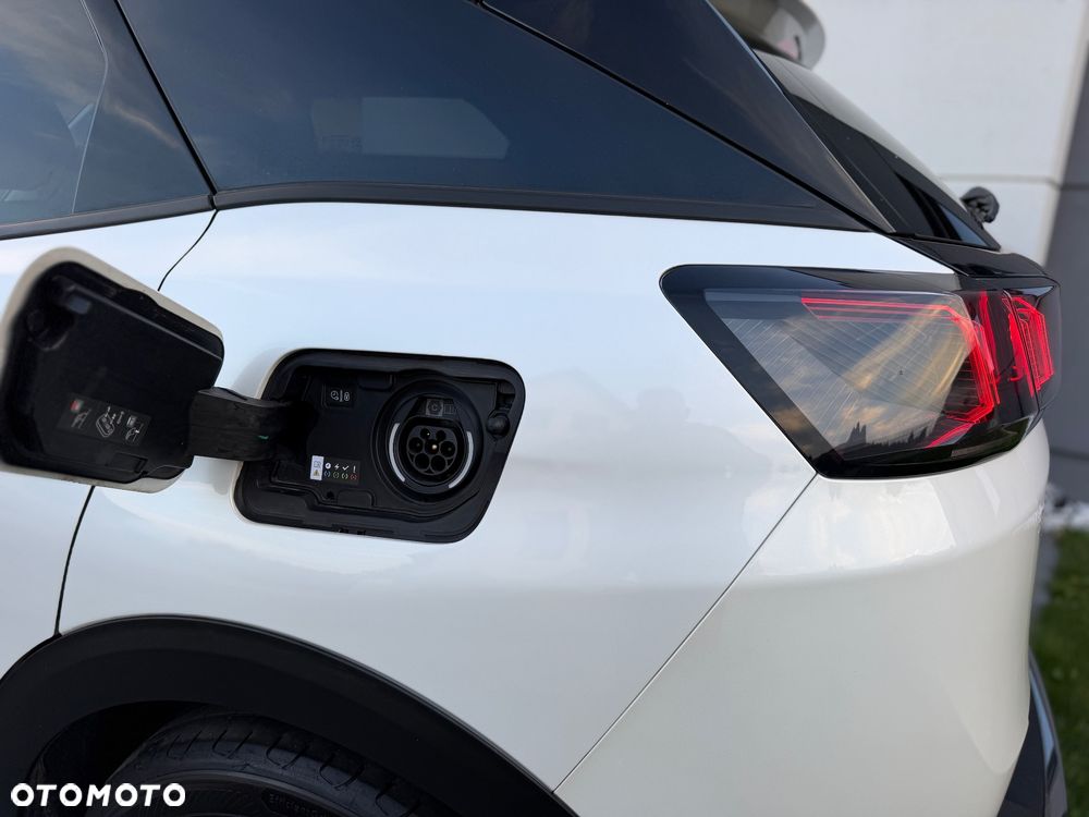 Peugeot 3008 1.6 PureTech HYbrid Allure S&S EAT8 - 15