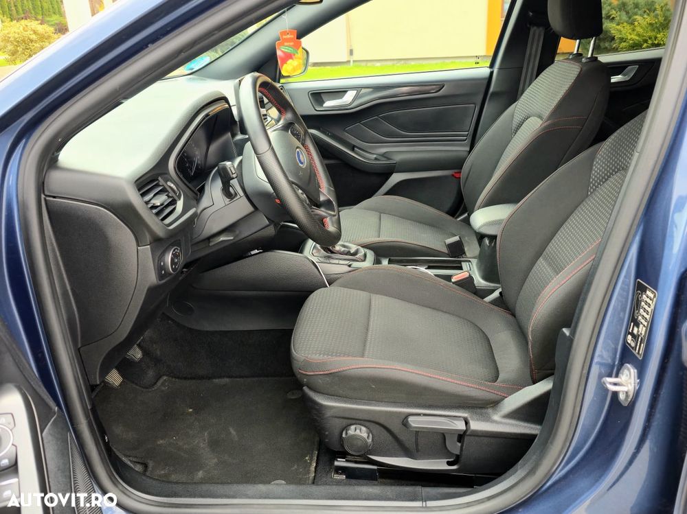 Ford Focus 1.0 EcoBoost Hybrid ST-LINE DESIGN - 6