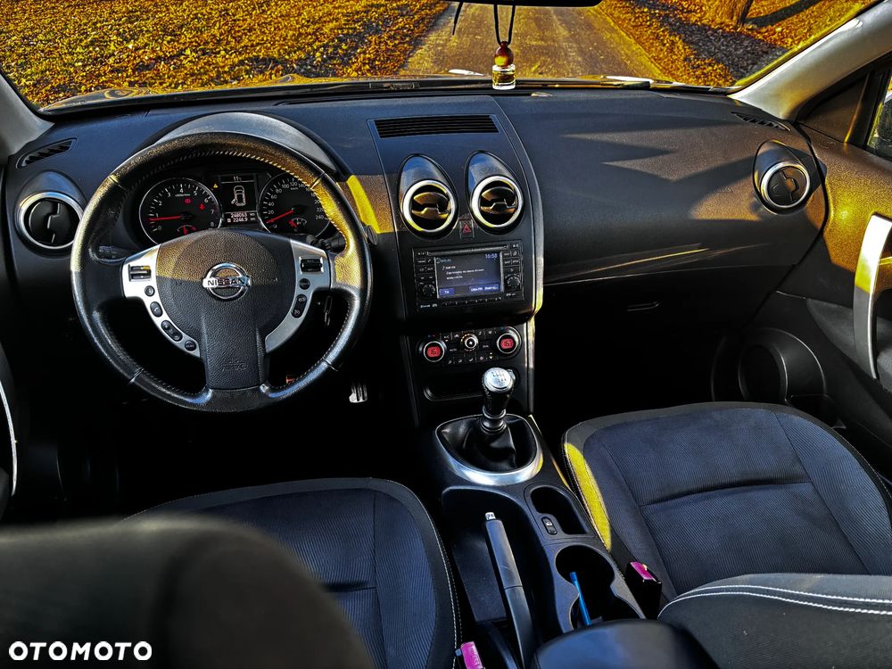 Nissan Qashqai+2 2.0 tekna - 8
