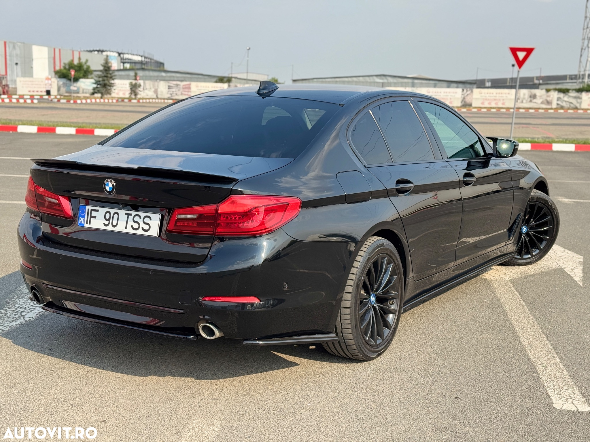 BMW Seria 5 530e Aut. Luxury Line - 5