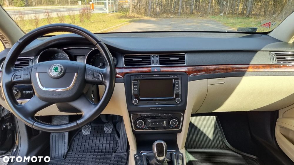 Skoda Superb 2.0 TDI Exclusive - 3