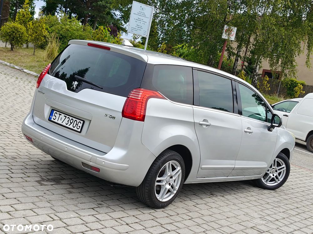 Peugeot 5008 155 THP Premium - 12