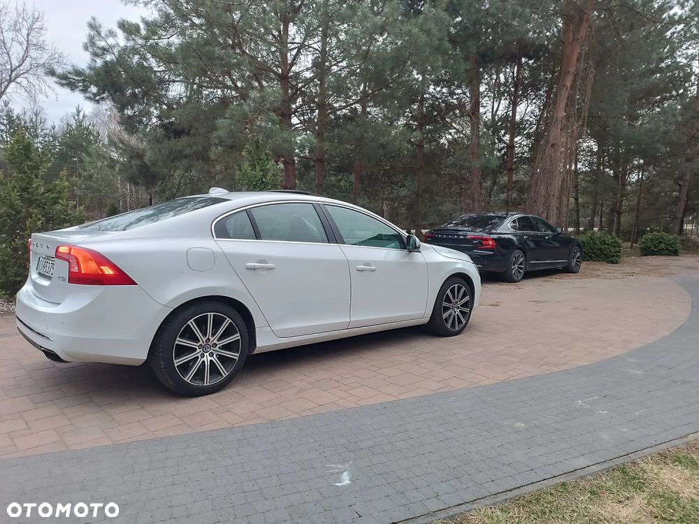 Volvo S60 T5 Drive-E Momentum - 2