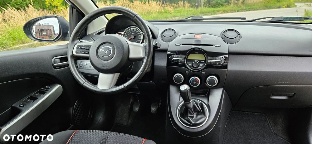 Mazda 2 - 18