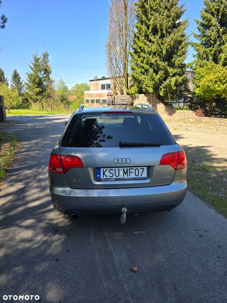Audi A4 Avant - 15