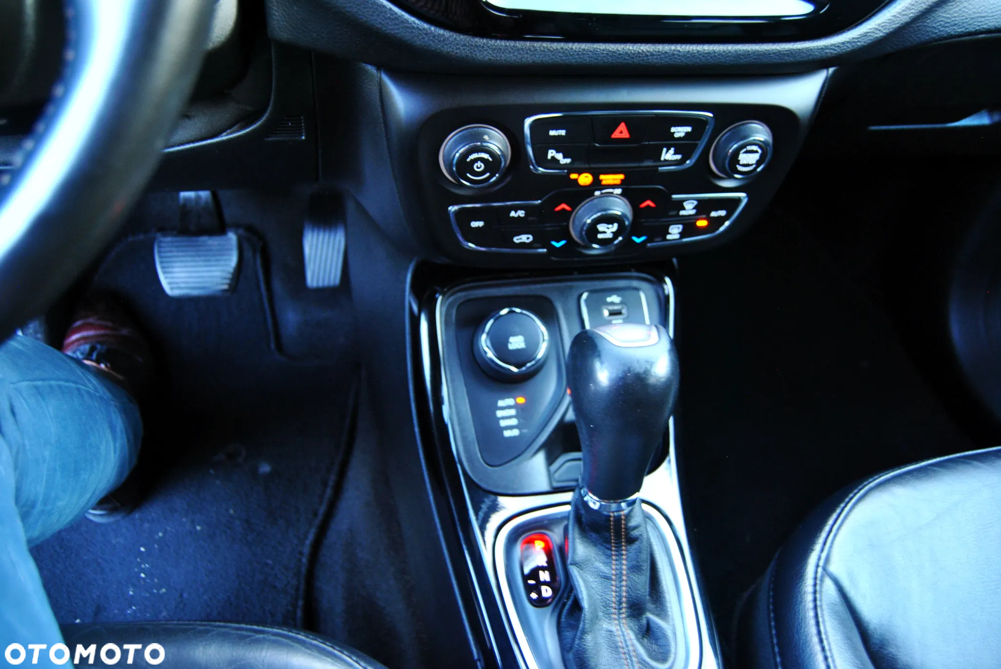 Jeep Compass 2.0 MJD Limited 4WD S&S - 17